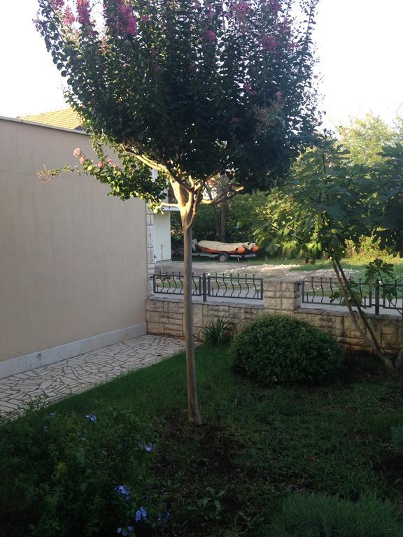 Apartments Villa Kristina PUY Exterior foto